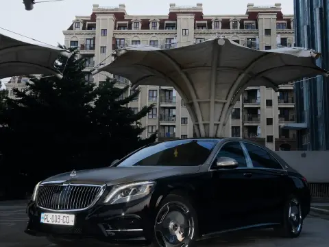MERCEDES-BENZ S-Class Maybach 