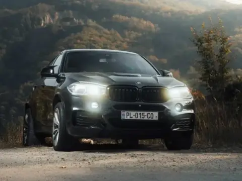 BMW  X6 