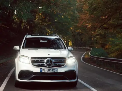 MERCEDES-BENZ GLS 550