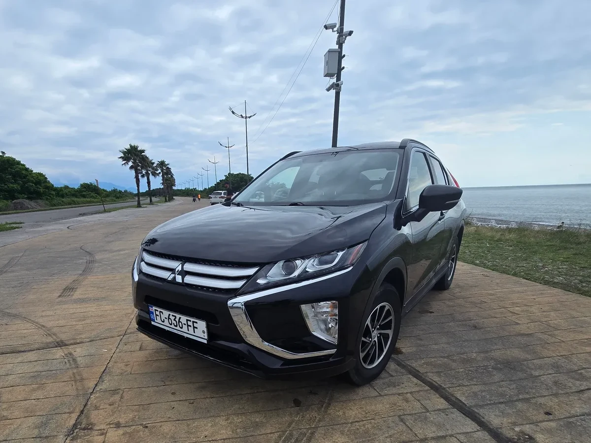 MITSUBISHI Eclipse Cross 3