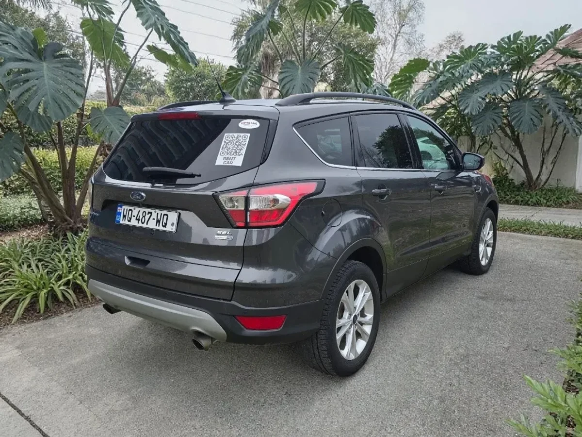 FORD Escape  2