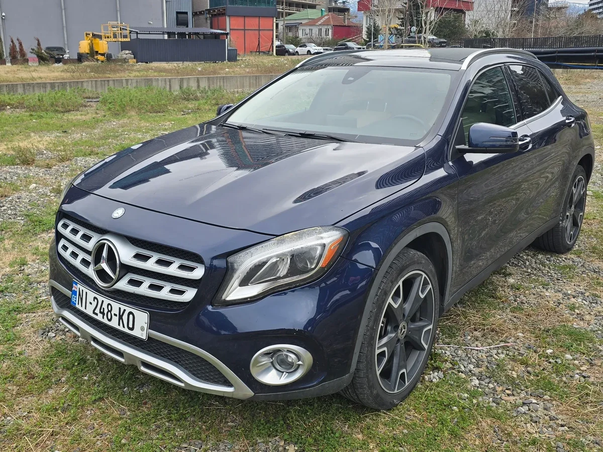 MERCEDES-BENZ GLA 250  4