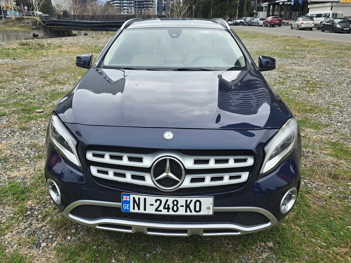MERCEDES-BENZ GLA 250  5