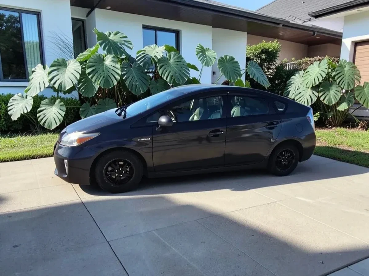 TOYOTA Prius  2