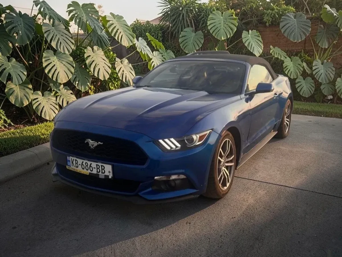 FORD Mustang  3