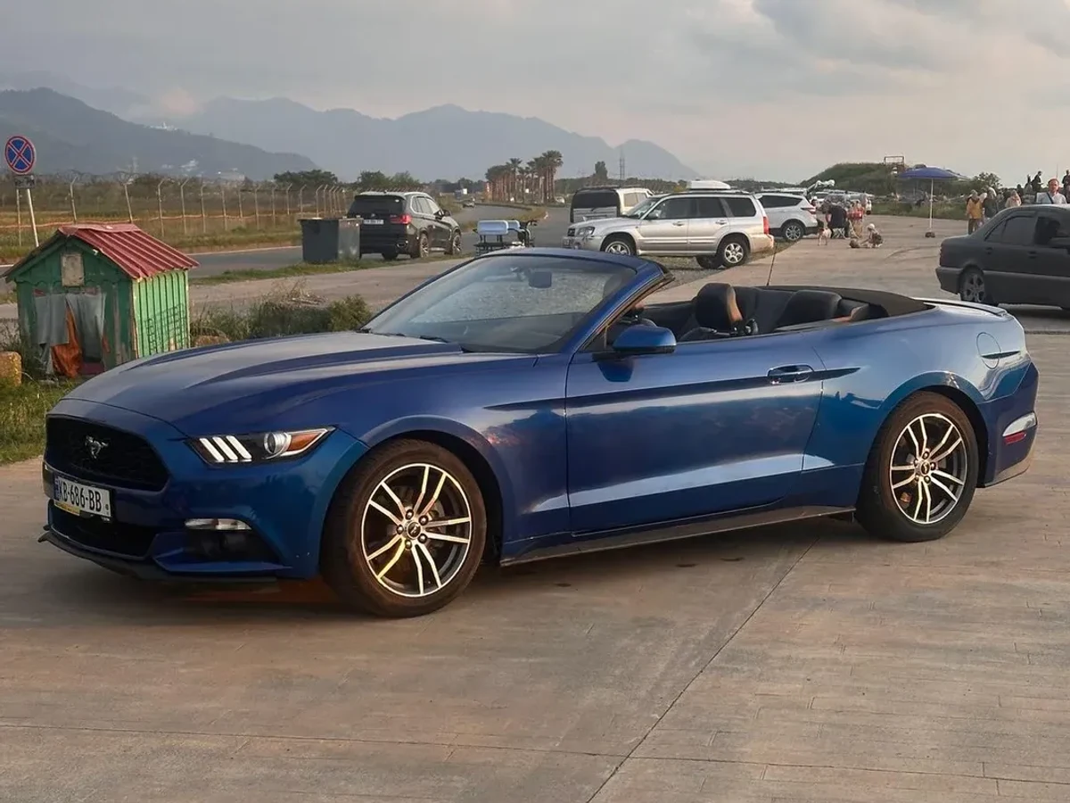 FORD Mustang  6