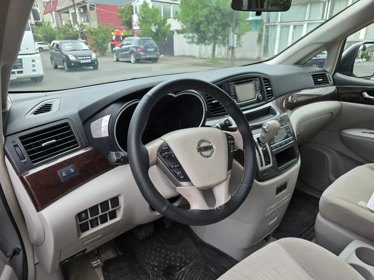 NISSAN Quest  6