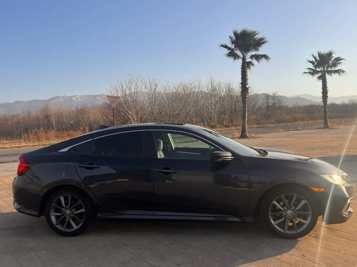 HONDA Civic  2