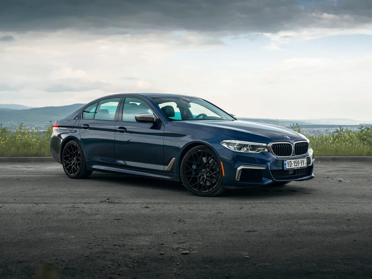 BMW M550i 2