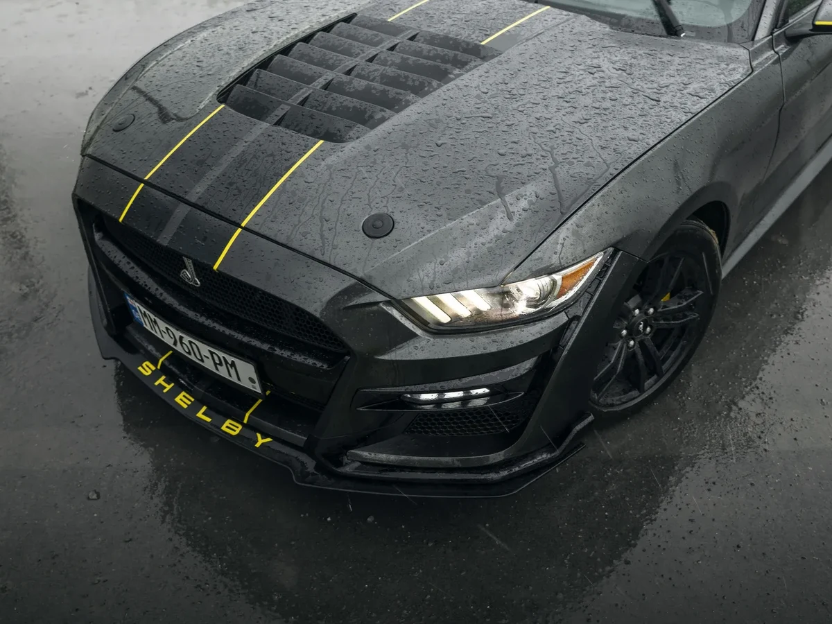 FORD Mustang 2