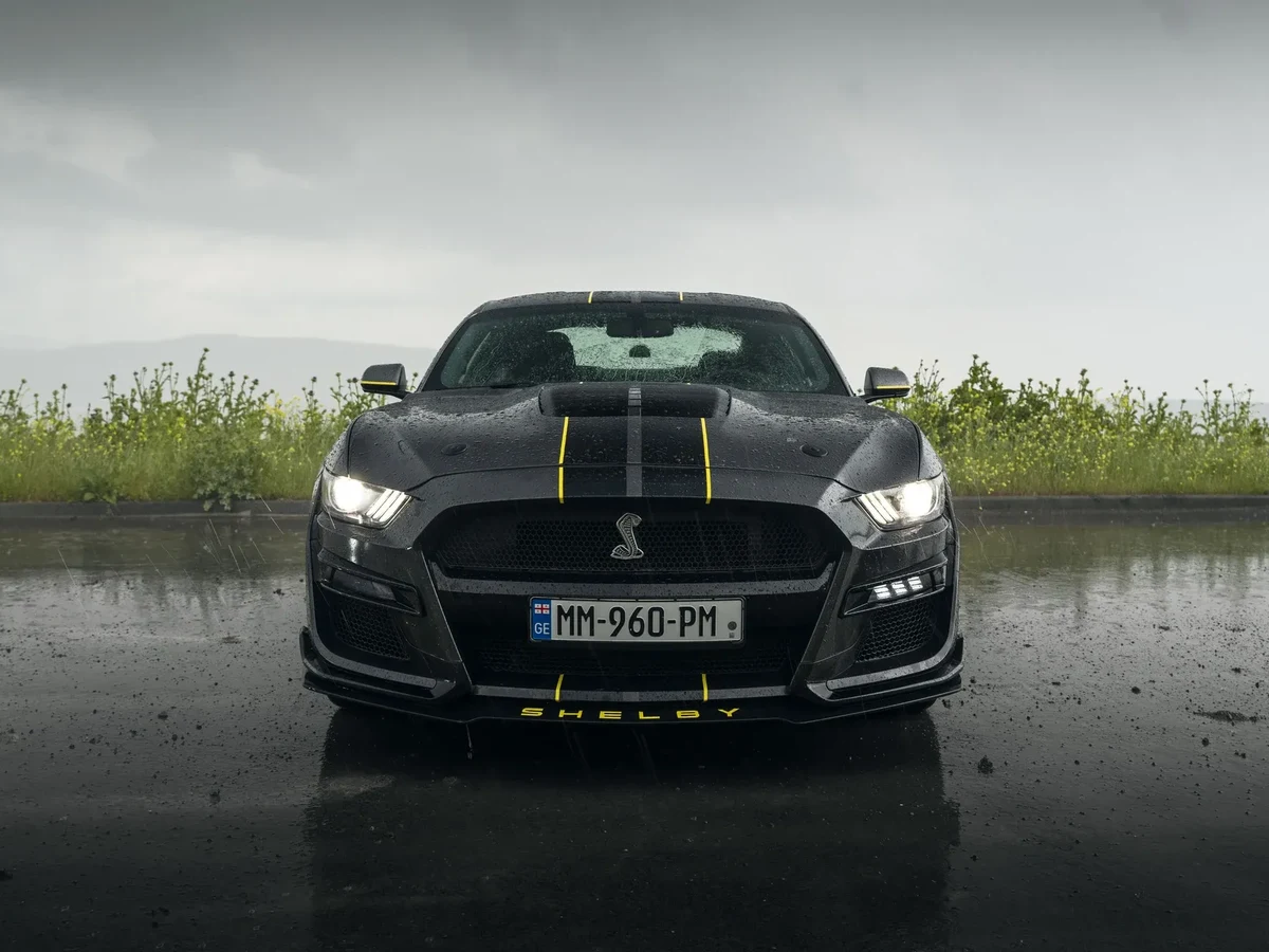 FORD Mustang 3
