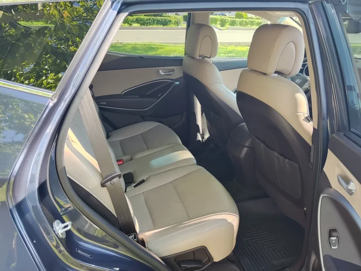 HYUNDAI Santa Fe 4