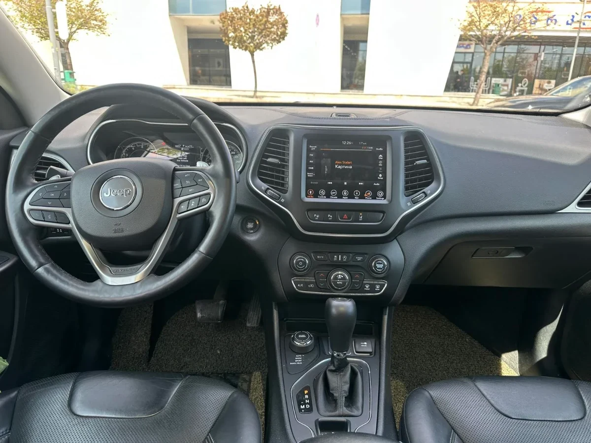 JEEP Cherokee 5