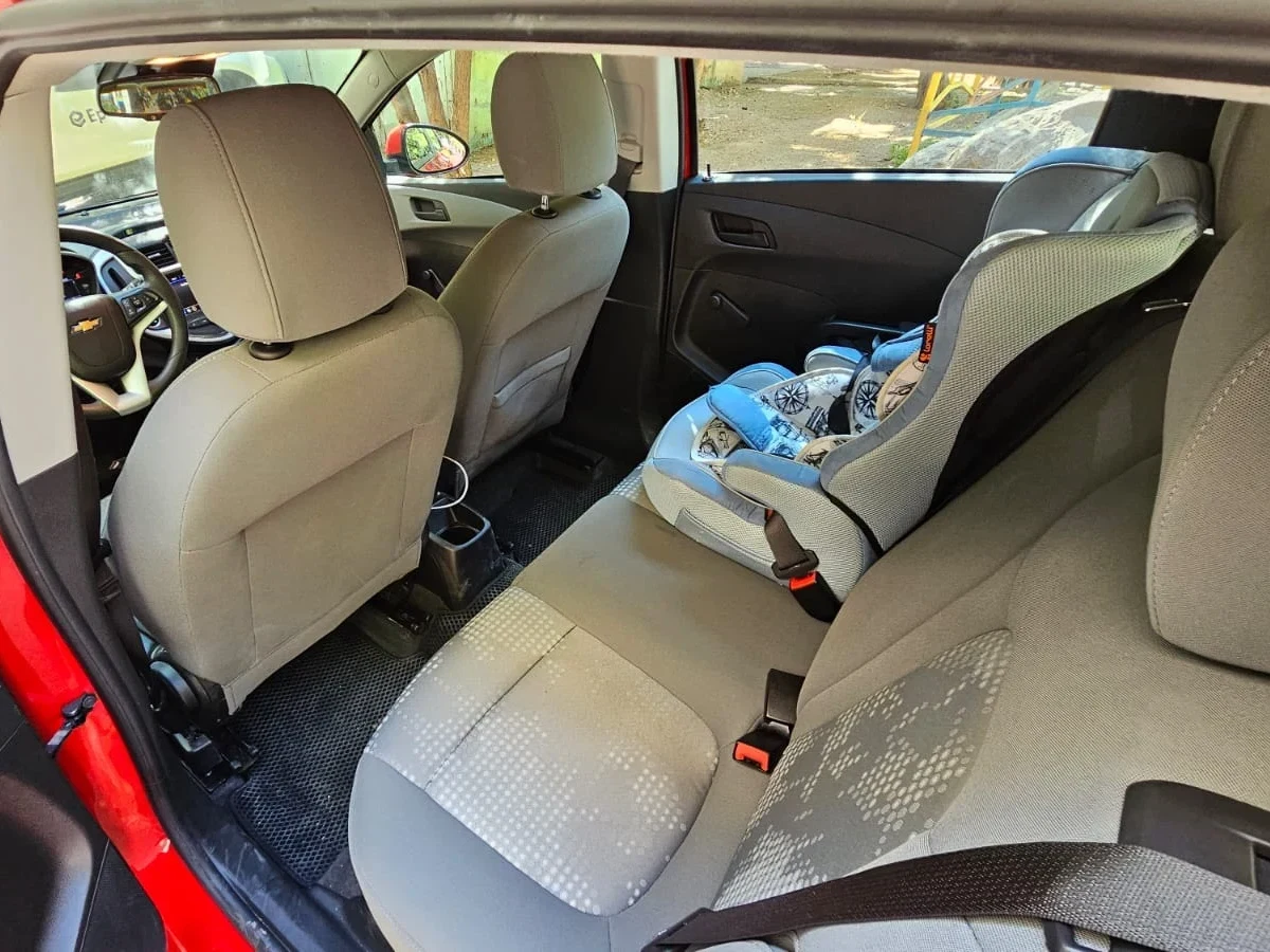 CHEVROLET Sonic 4