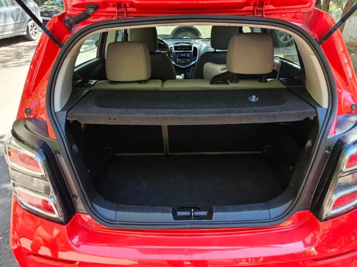 CHEVROLET Sonic 5