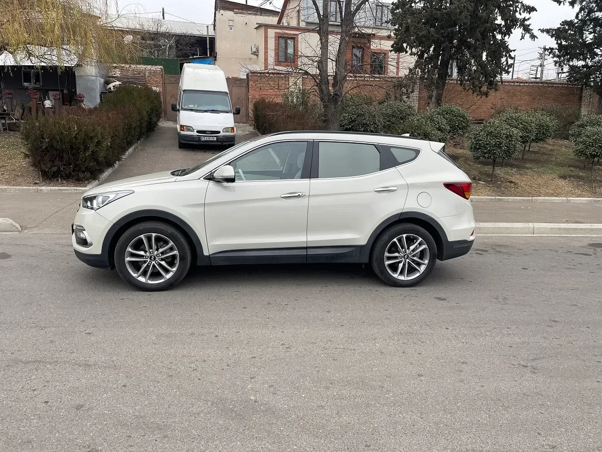 HYUNDAI Santafe 3