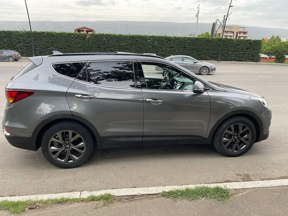 HYUNDAI Santafe 2