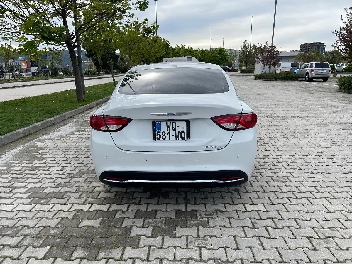 CHRYSLER 200 5