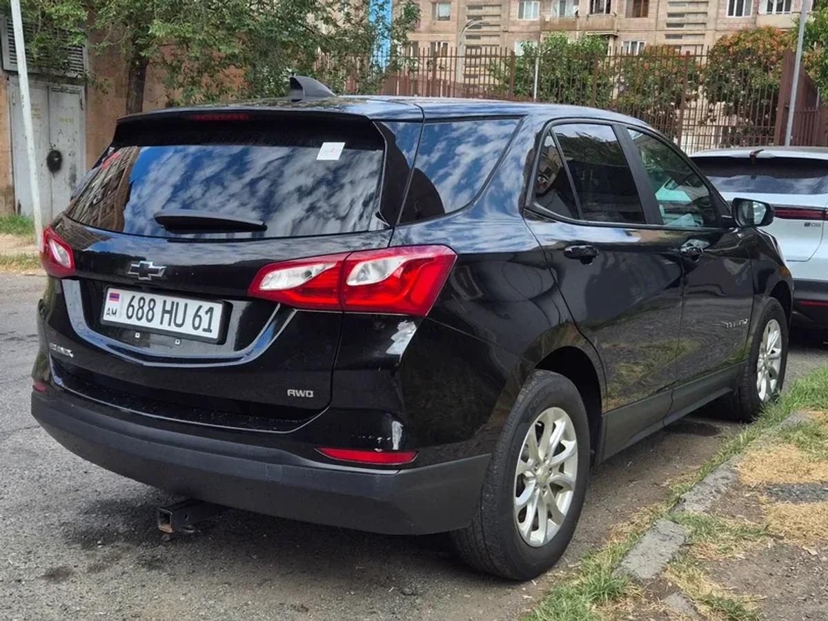 CHEVROLET Equinox  3