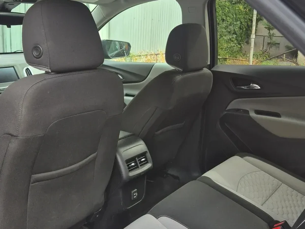CHEVROLET Equinox  5
