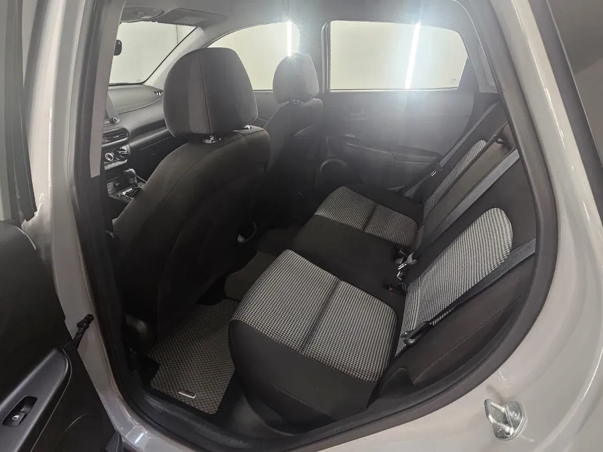 HYUNDAI Kona 4