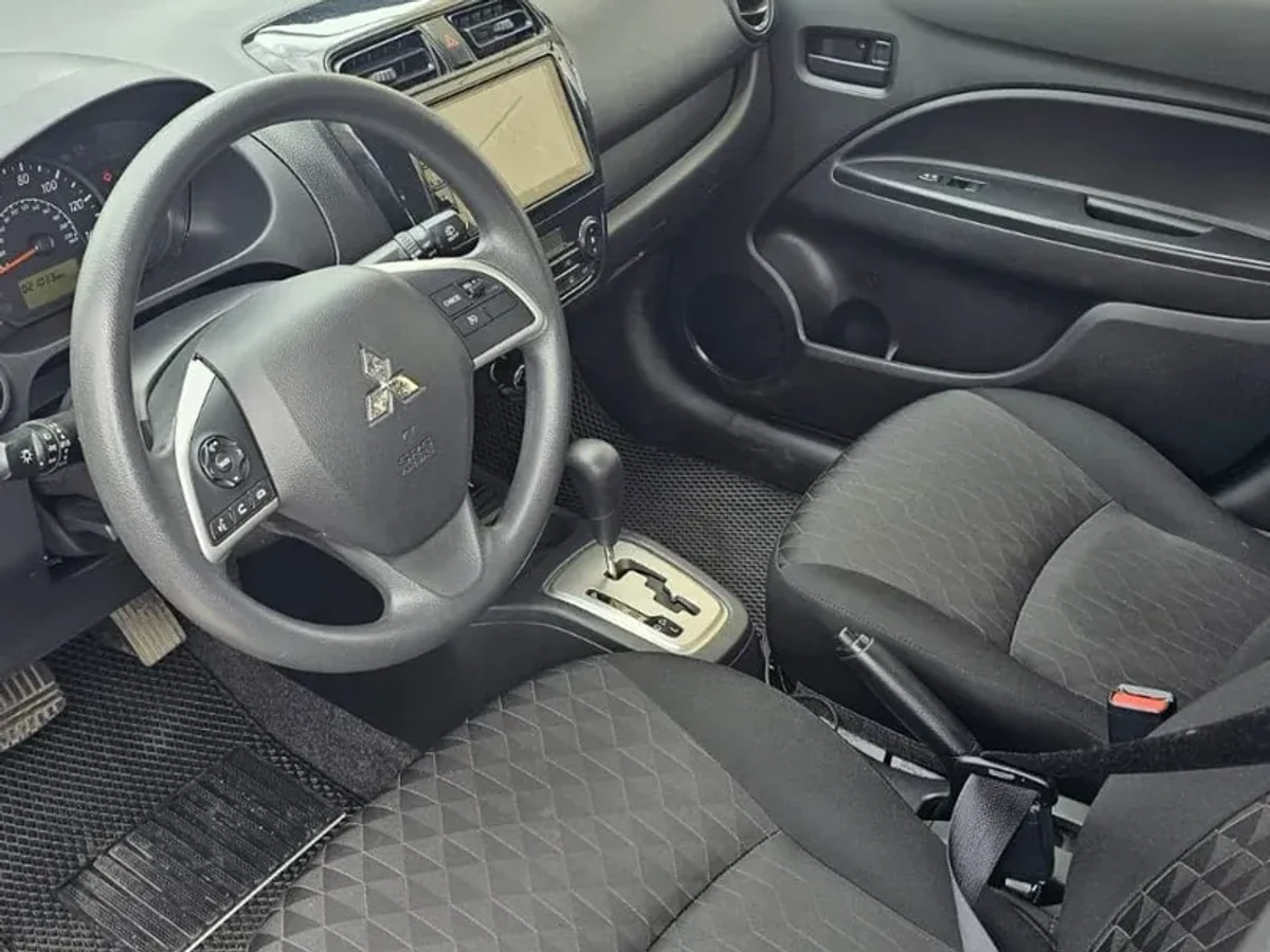 MITSUBISHI Mirage 2