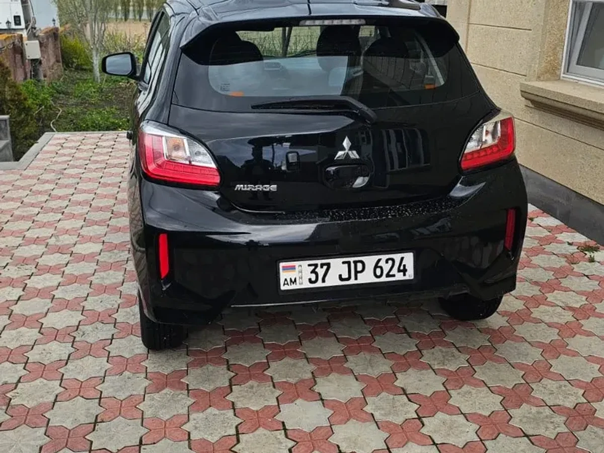 MITSUBISHI Mirage 4