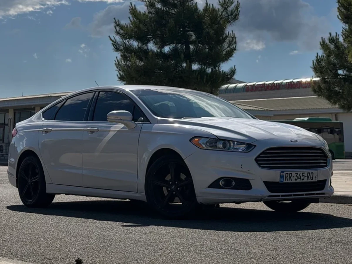 FORD Fusion 2