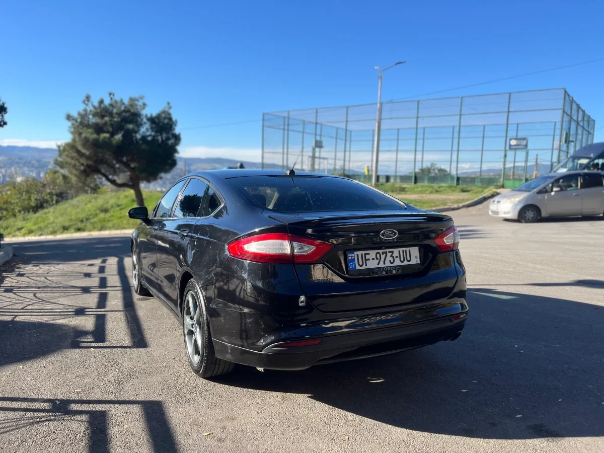 FORD Fusion 3