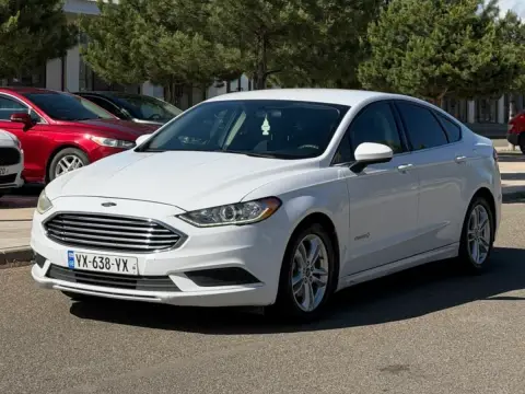 FORD Fusion Hybrid 