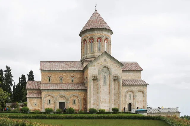 Bodbe Monastery: A Guide to Kakheti's Most Revered Shrine