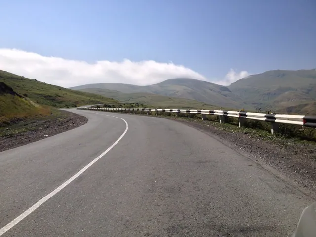Vorotan Geçidi'nde M2 karayolu